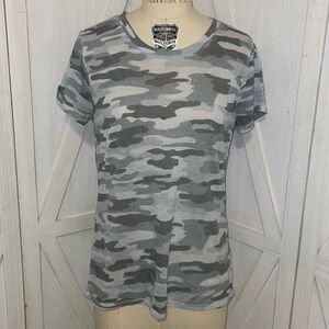 Light camo tee shirt